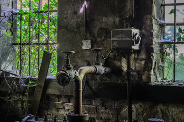 rohrleitungen in einer fabrik