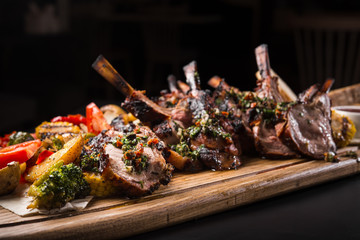 Grilled Lamb Chops with vegetables