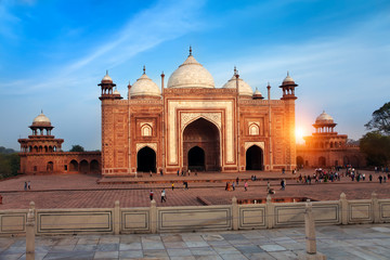Mosque in the territory Taj Mahal, India