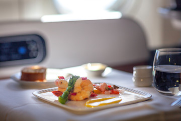 ビジネスクラス　優雅　飛行