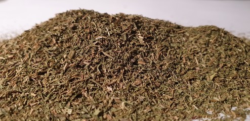 Dry seasoning. Dried dill. Dried parsley