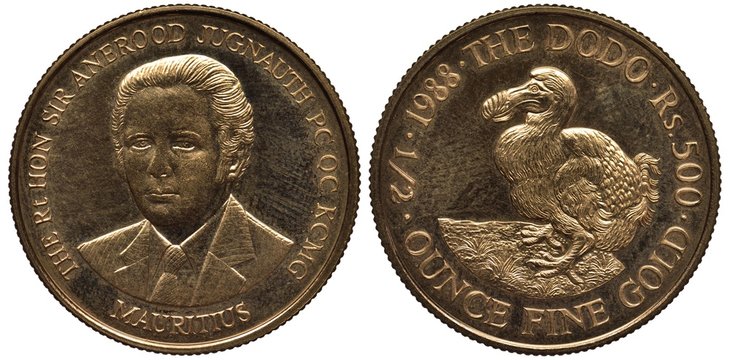 Mauritius Mauritian golden coin 500 five hundred rupees 1988, bust of Anerood Jugnauthin in 1/4 left, extinct Dodo bird, purity info below, 