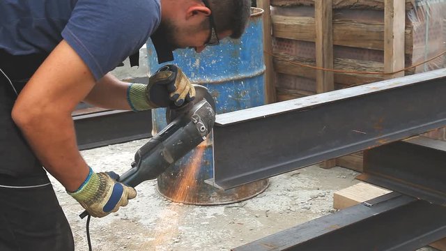 Man cuts flex steel products