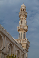 Fototapeta na wymiar Minaret of Shaikh Isa Bin Ali Al Khalifa Mosque in Muharraq, Bahrain