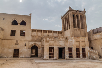 Obraz premium Courtyard of Shaikh Isa Bin Ali Al Khalifa house in Muharraq, Bahrain