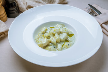 gnocchi in cream sauce