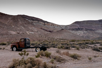 Altes Auto in Rhyolite, Tal des Todes, Kalifornien, USA