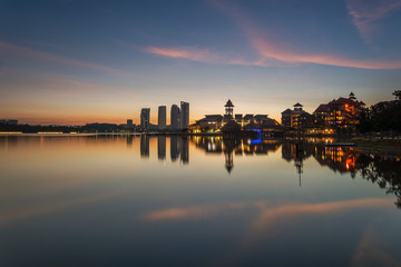 Fototapeta na wymiar Sunrise / sunset at Pullman Lake Putrajaya, Malaysia