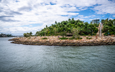 Obraz premium Barangaroo reserve view from nawi cove in Sydney Harbour Australia