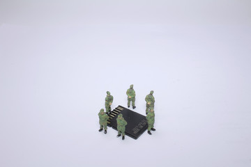 mini soldier revolvers around the sd card
