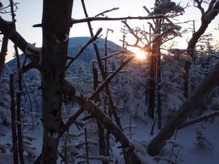 冬の八ヶ岳 ～ 蓼科山に夕日が沈む