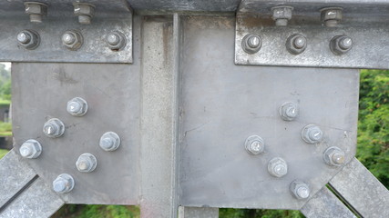bridge connecting screws
