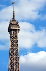 Fototapeta na wymiar detail of the tip of the Eiffel Tower in Paris