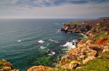 Fototapeta premium Beautiful landscape with blue sea and rocky shore