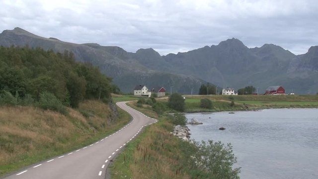 Norwegen, Lofoten, Gims&oslash;y, V&aring;gan, Stra&szlig;e, Nordland, Austv&aring;g&oslash;ya, Vestv&aring;g&oslash;ya, arktisch, K&uuml;ste, Ebbe, Gims&oslash;ystraumen, Straumen, 861, Fv 861,Malstrom, Sands&oslash;ya, Insel, Herbst