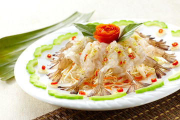 Delicious Thai cuisine, mixed with raw shrimp
