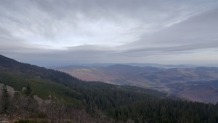 Obraz premium Cloudy autumn in high mountains