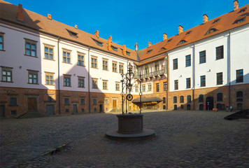 Fototapeta na wymiar Belarus. Mir castle. Inner court