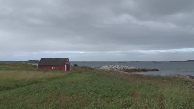 Norwegen, Lofoten, Kvalnes, 996, Fv996, Fv 996, Stra&szlig;e, Landstra&szlig;e, K&uuml;stenstra&szlig;e, K&uuml;ste, T&uuml;mpel, Insel, Tundra, Gipfel, Felswand, unber&uuml;hrt, abgeschieden, Vestersand,