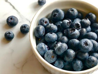 Blueberries in a white bowl