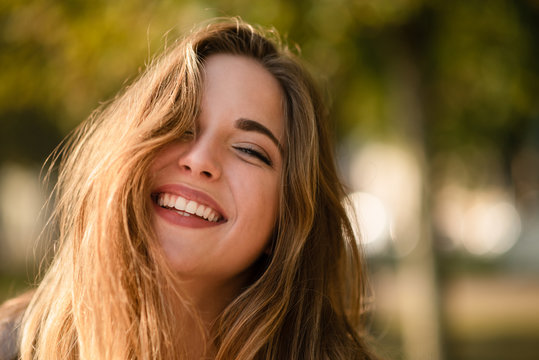 Fototapeta Smiling woman with perfect white teeth