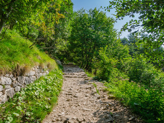 Road of 52 Tunnels Hiking Trail