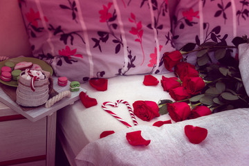 breakfast in bed with red roses