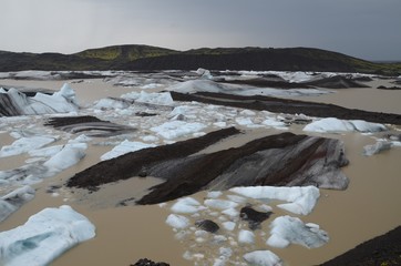 Ghiacciao islandese laguna di iceberg e lingue di ghiaccio
