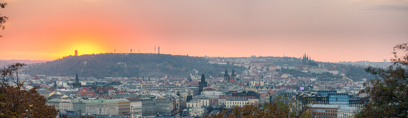 Fototapeta na wymiar Sunset Autumn Panorama of Prague