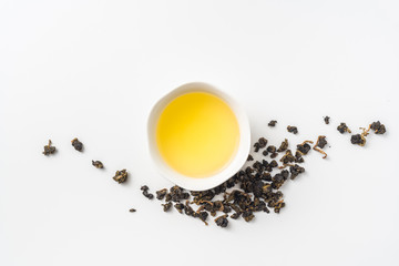 fresh taiwan oolong tea and cup