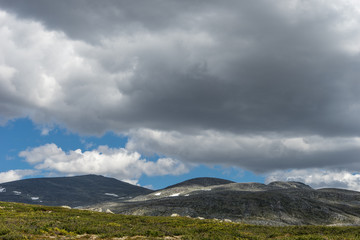Obraz premium Landschaft im Skanmsdalsvegen im Dovrefjell