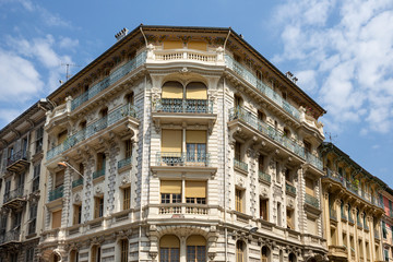 Obraz premium Beautiful apartment block detail in Nice, France