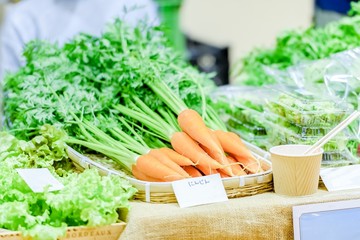 マルシェ　野菜