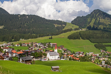 Fototapeta na wymiar Berwang in Tirol