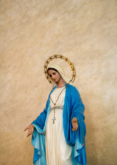 The statue of fhe virgin Mary