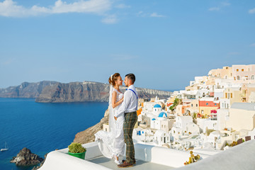Beautiful wedding couple e on Santorini
