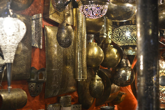 perfumes colors and atmospheres, in the oriental markets