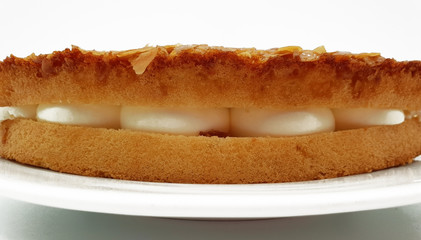 Biennstich Mandel Kuchen mit Buttercreme