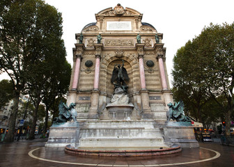 Fototapeta na wymiar Front view of fountain Saint Michel, Paris, France