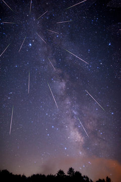 流星群images Browse 47 Stock Photos Vectors And Video Adobe Stock