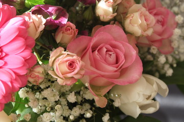 Bouquet of rose flowers white and pink