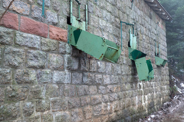 Ladeklappen von einer Split und Streusalzhalle