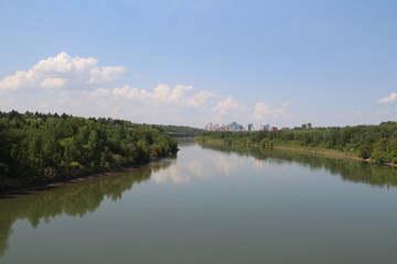 Fototapeta na wymiar Edmonton River Valley, Edmonton, Alberta