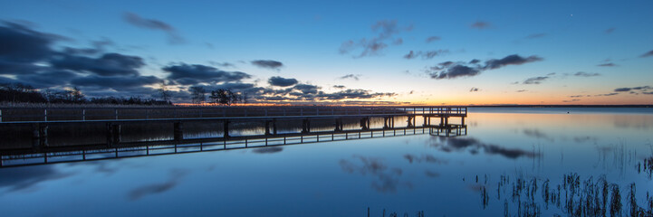 Obraz premium blaue stunde am bodden