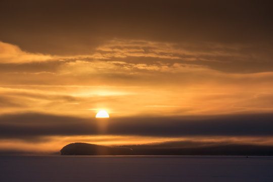 Winter sunrise over the Angara