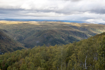 Mountains in the interior of southern Norway on a cloudy day.