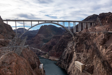 Mike O'Callaghan–Pat Tillman Memorial Bridge, Hoover Dam at the boarded between Nevada and Arizona