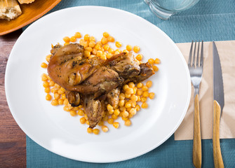 Fried pig legs with chickpeas