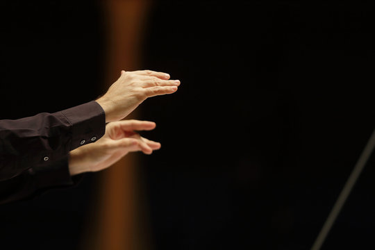 Mains de chef d'orchestre
