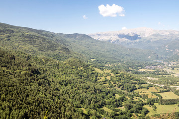 Naklejka premium Mountains of the Pyrenees in the Benasque valley in Spain on a sunny day.